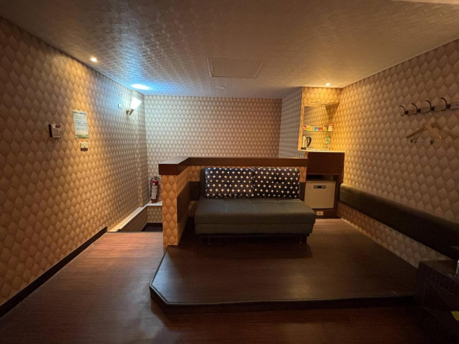 Hua Xiang Motel - Da Chang Kaohsiung Eksteriør bilde