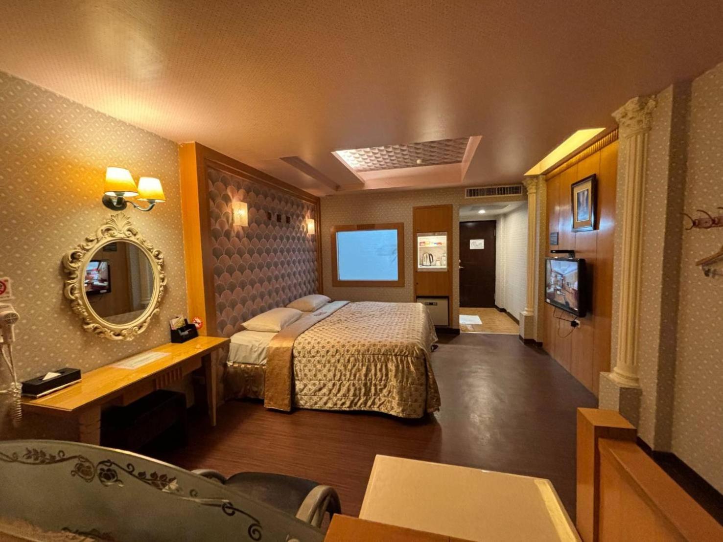 Hua Xiang Motel - Da Chang Kaohsiung Eksteriør bilde