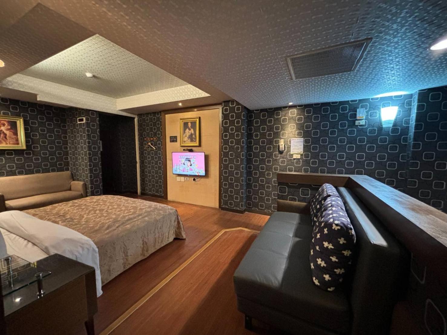 Hua Xiang Motel - Da Chang Kaohsiung Eksteriør bilde